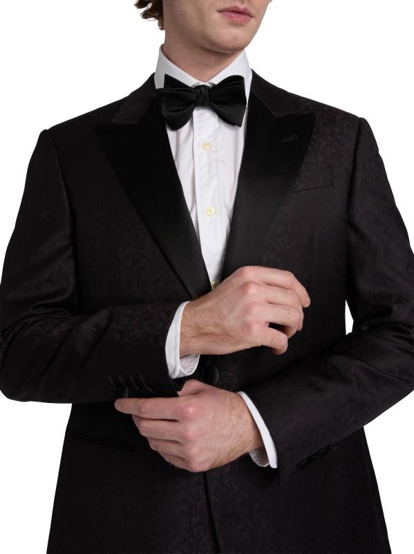 #5: جاكيت عشاء من الصوف الجاكار - الجمال الأسود