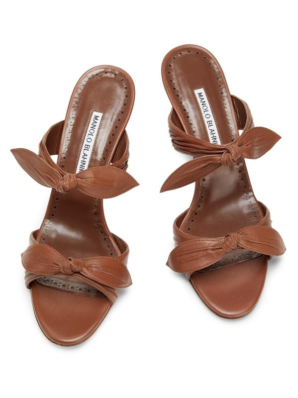 【MANOLO BLAHNIK 】★Lollo レザーサンダル Manolo Blahnik Lollo レザーサンダル | ブラック | FARFETCH JP