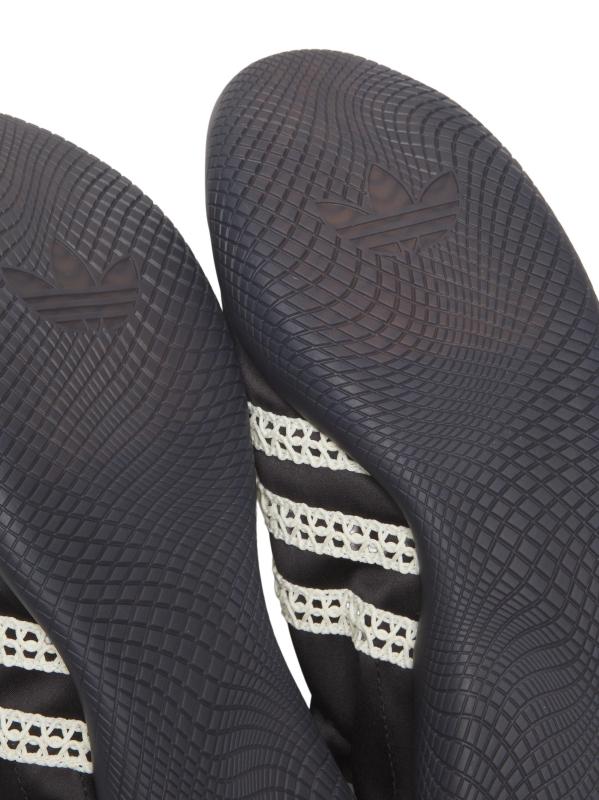 #6: حذاء أديداس إكس ويلز بونر كارينثا ساتان بقميص منخفض - أسود، بني داكن، كريمي، أبيض