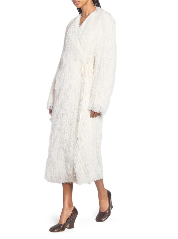 #6: معطف ريفلا من الفرو الصناعي المهدب - أبيض