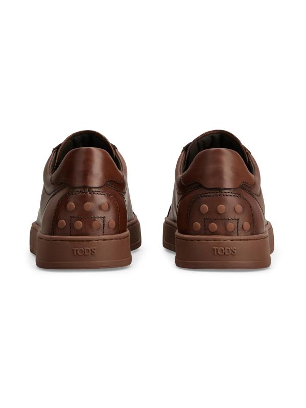 #3: حذاء رياضي من الجلد برقبة قصيرة - بني داكن