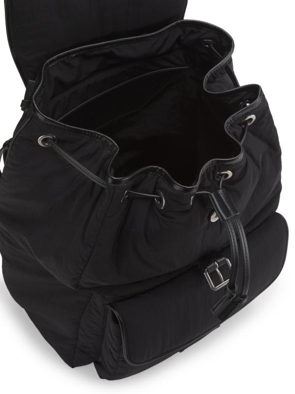 #4: حقيبة ظهر كروس رود إنتريشياتو الجلدية - أسود+فضي