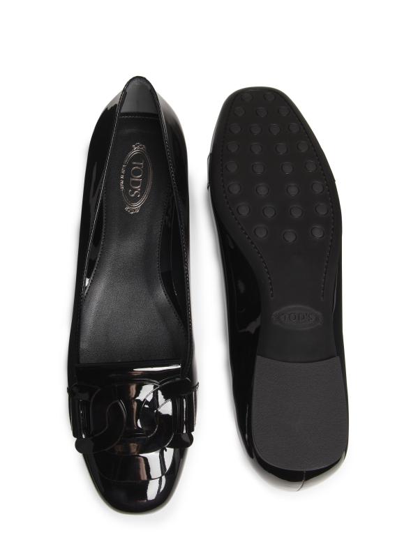 【関税＆送料込み】Tod'S Leather Ballerina With Chain Tod's - Black Patent Leather Chain Ballerina Flat