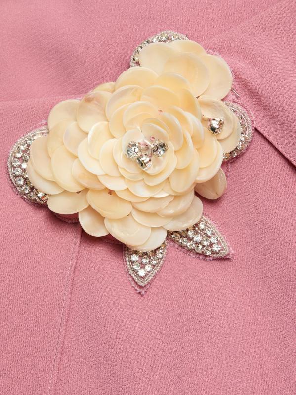 #6: قفطان مزيّن بأكمام منسدلة من مزيج الحرير - وردة عتيقة