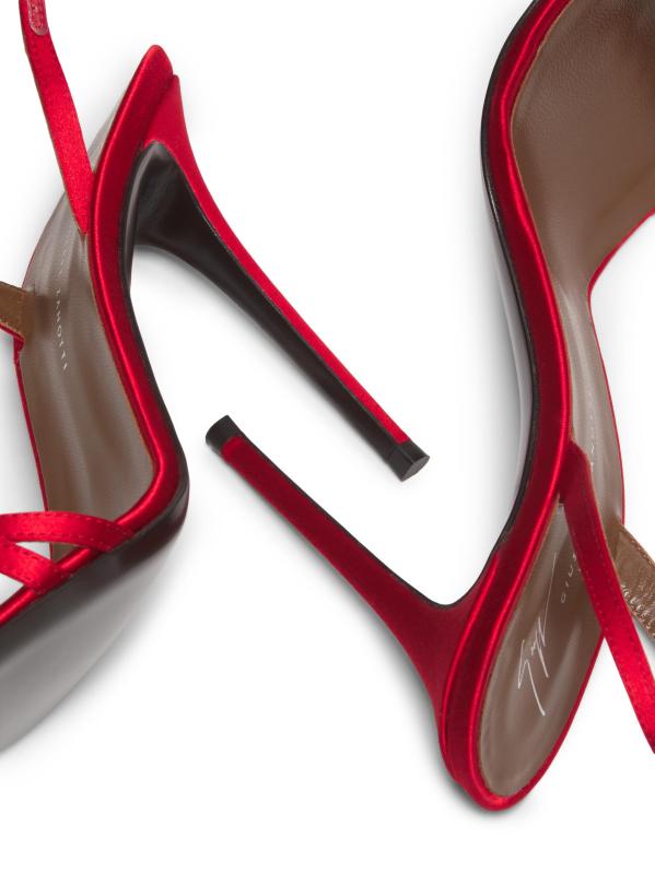 #6: صندل راسو هوت 110 ملم من كريستال سواروفسكي والحرير - أحمر