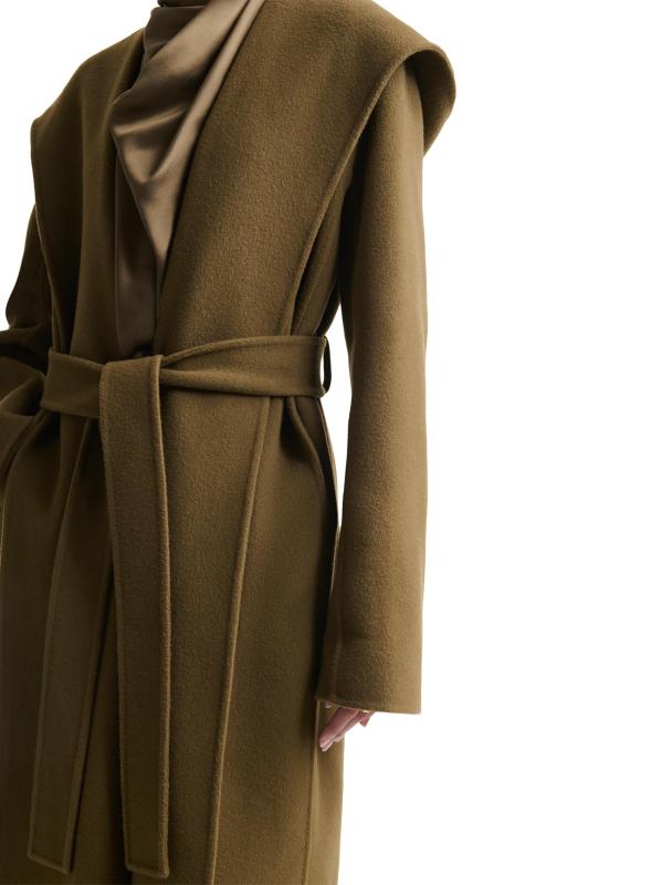 #6: معطف كول فيرجن بغطاء للرأس من مزيج الصوف - أوليا