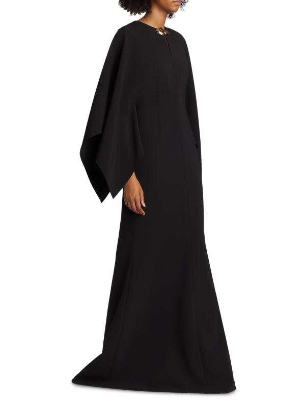 #3: فستان من الكريب مزيّن بالبروش - أسود