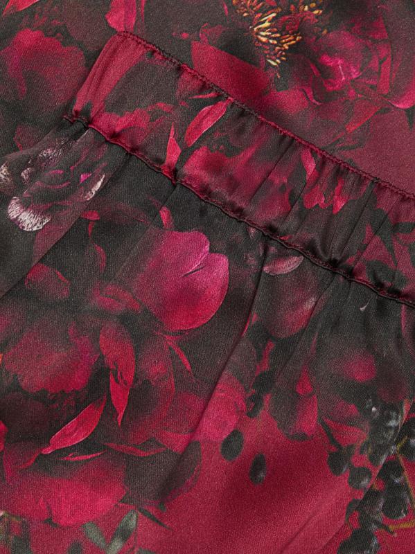 #6: بيجامة قصيرة من الحرير قابلة للغسل من Lunya x Putnam Designs - أحمر ريفيري