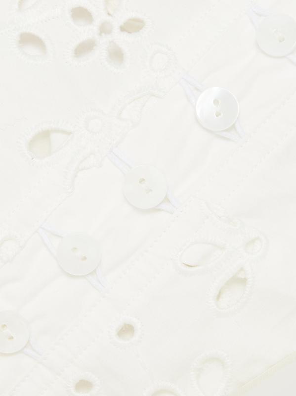 #6: بلوزة من القطن المطرّزة - أبيض