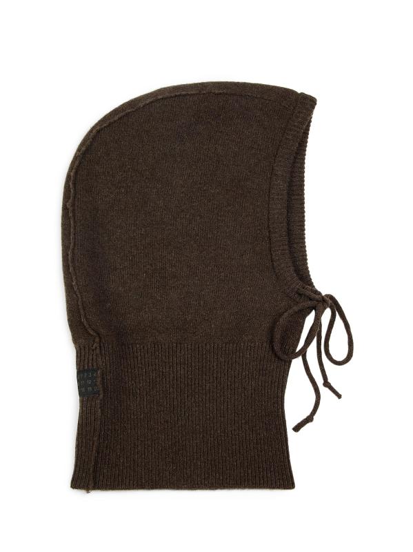 #2: قبعة بالاكلافا برباط - براون