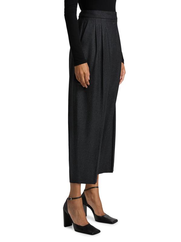 #3: بنطال قصير من الصوف ذو الثنيات - فحم الإنتراسيت