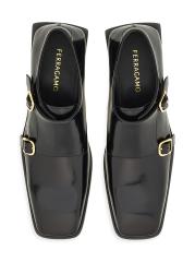 誕生日プレゼント Ferragamo - カラカス・バックル・パテントレザー・ローファー 靴
