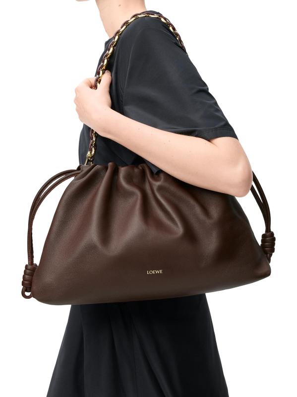 #2: حقيبة كتف كبيرة من جلد الفلامنكو - كستناء داكن