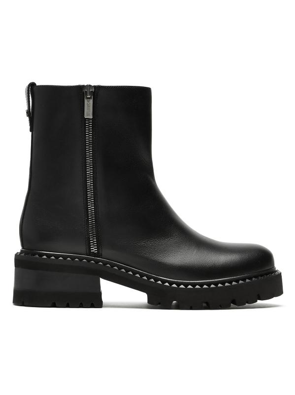 Saks Fifth Avenue 日本