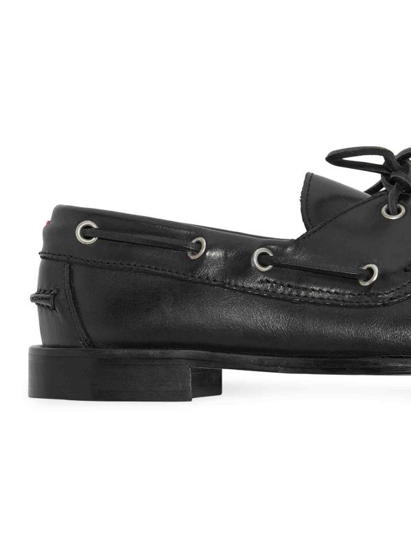 #3: حذاء «هاريس» من الجلد بأربطة - أسود