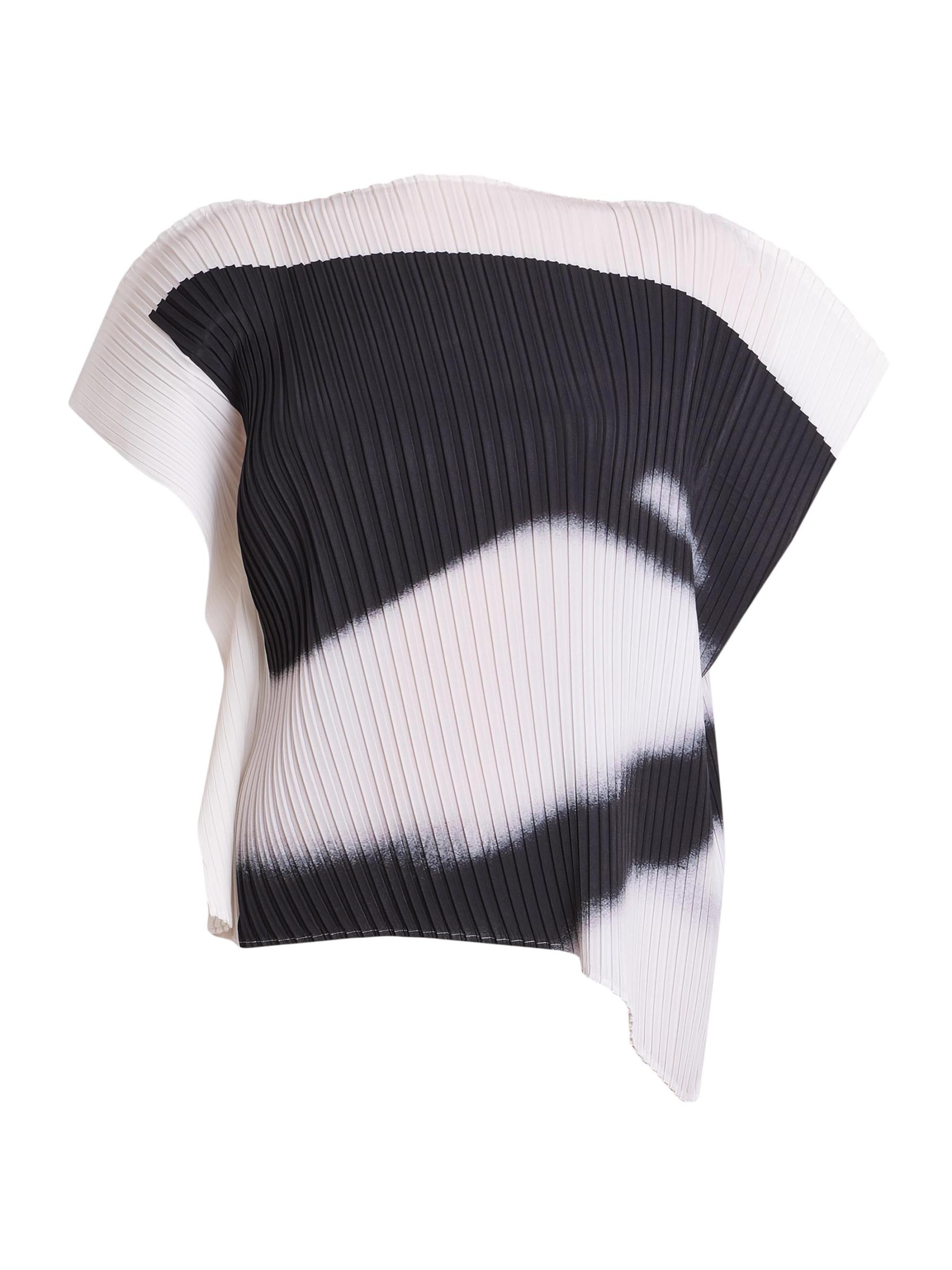 未使用 イッセイミヤケ SHADOW STUDY PLEATS トップス Issey Miyake - シャドー・スタディ・プリーツ・トップ をオンライン