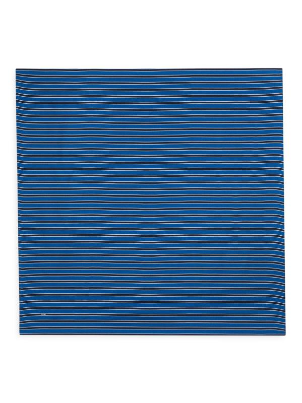 #2: وشاح حريري مخطط - أزرق داكن