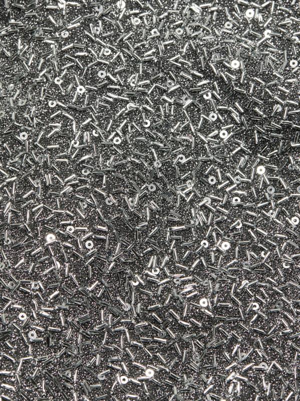 #6: فستان كوكتيل بدون حمالات مزين بكشكشة من كاتي سيكوين - فضة