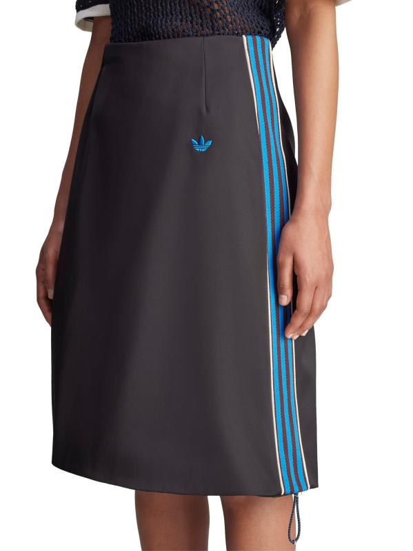 #6: تنورة بونر من الساتان من أديداس x Wales - أسود