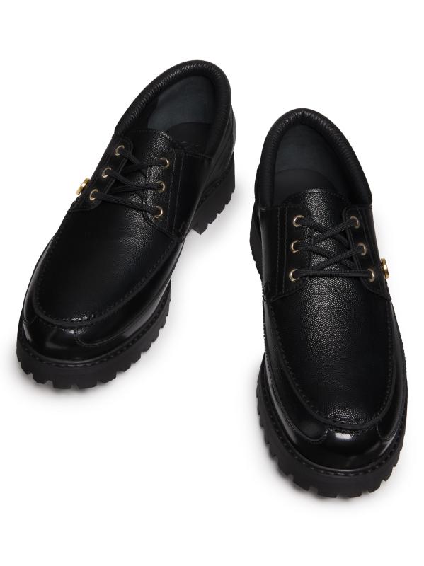 #4: أحذية القوارب الجلدية - أسود