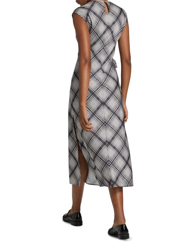 #4: فستان أديليتا تشيك كريب ساتان متوسط الطول - القرش الأسود إكرو