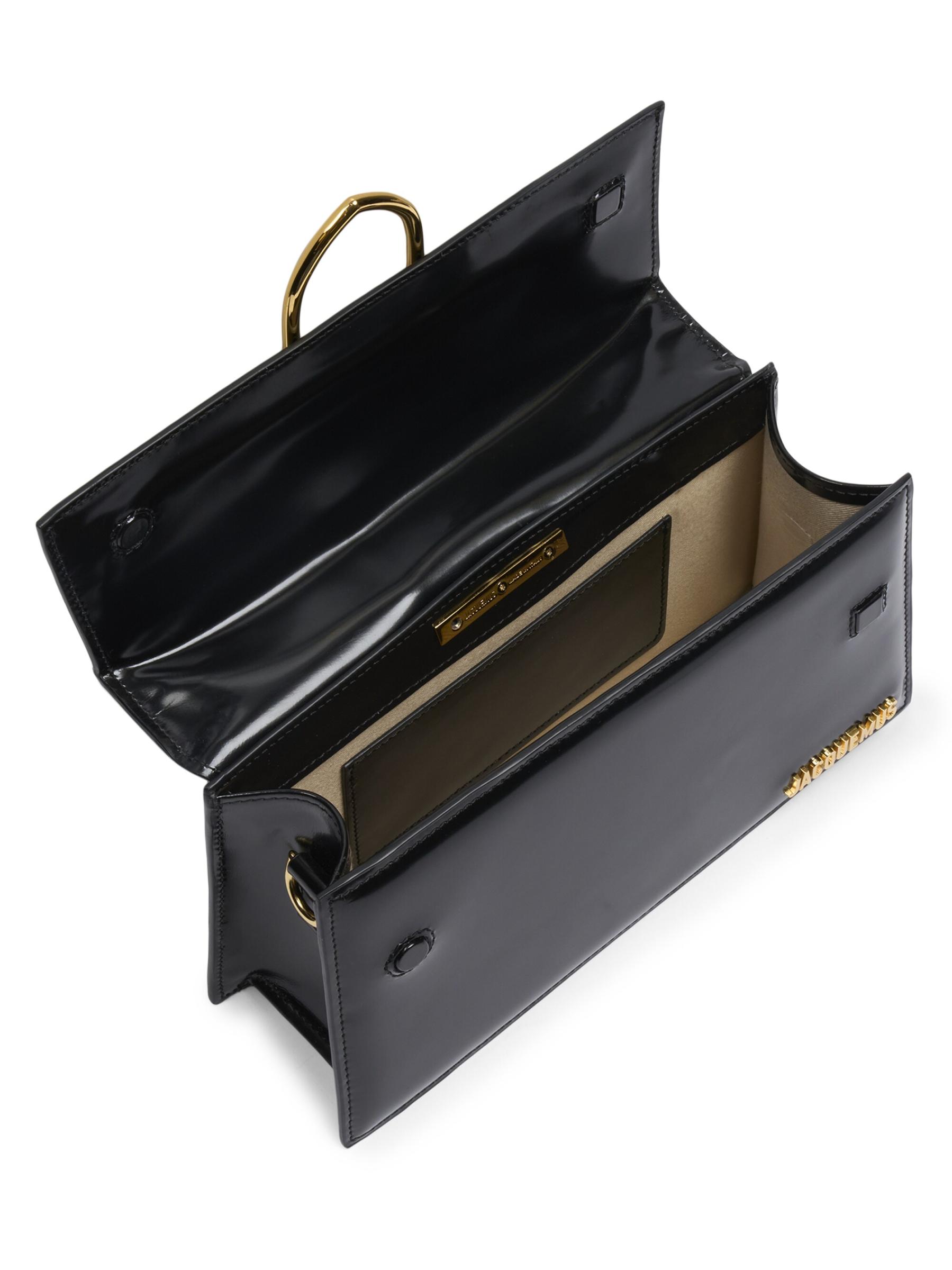 【定番】JACQUEMUS レ グラン バンビーノ ハンドバッグ Jacquemus Le Grand Bambino Bag - Runway Catalog