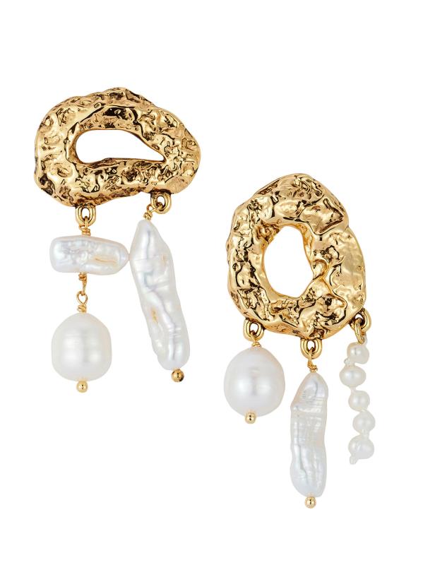 أقراط «سيلفيا فريش ووتر بيرل» المطلية بالذهب عيار 14 قيراطًا