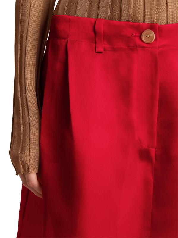 #4: تنورة لوسيان الحريرية الطويلة - توت العليق