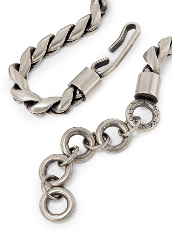 #3: قلادة على شكل سلسلة ملتوية - بلاديوم
