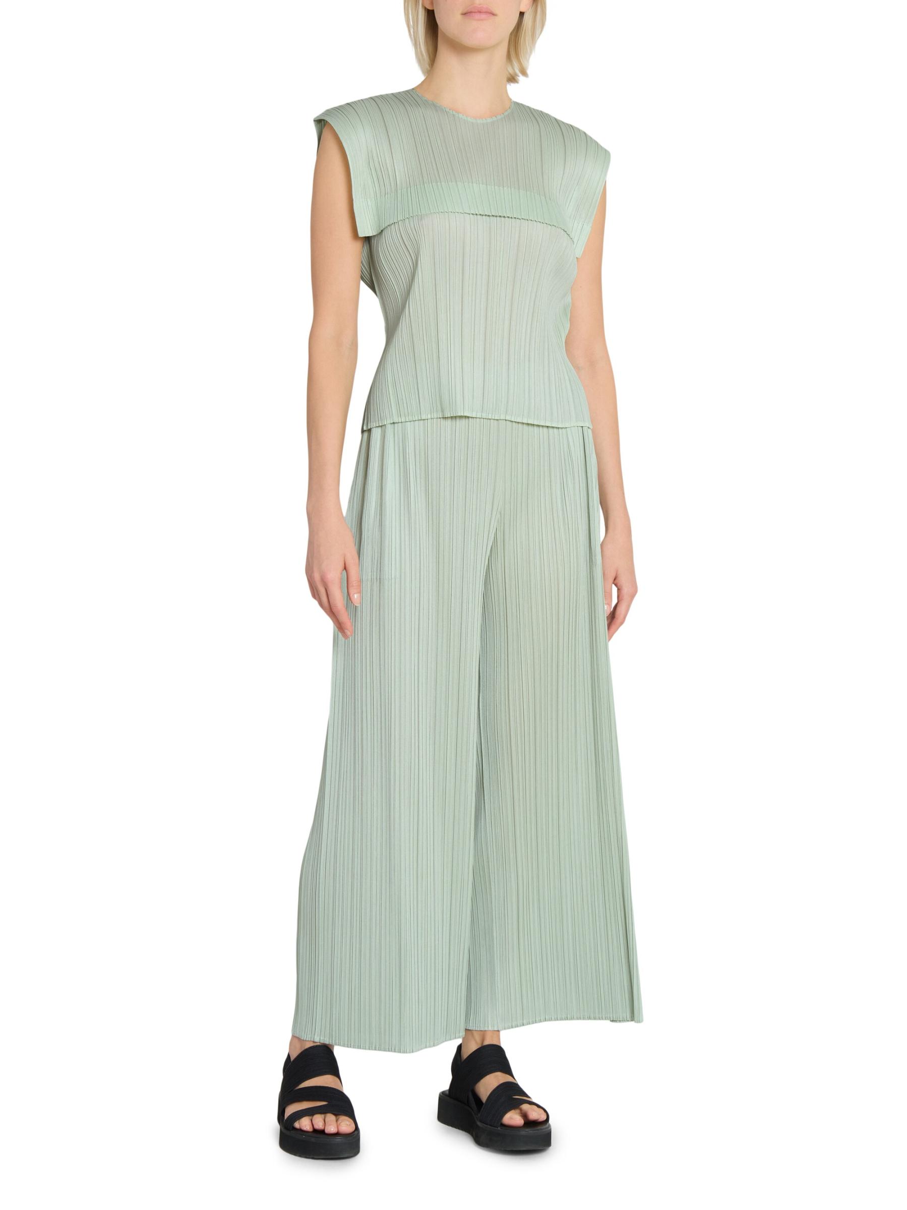 PLEATS PLEASE ISSEY MIYAKEマンスリー6月 Introducing Items “MONTHLY COLORS: JUNE” – ISSEY MIYAKE