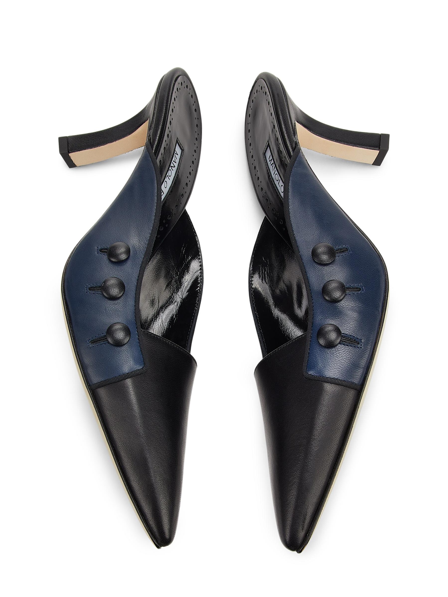 ５５％以上節約 Manolo Blahnik をオンライン ツートーン・レザー・ミュール - 靴