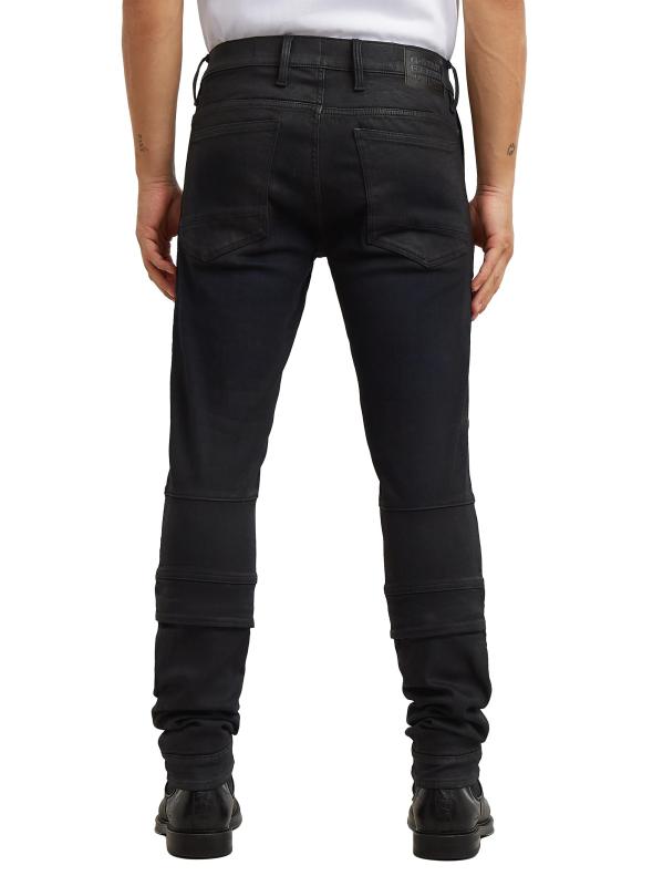 #3: بنطال جينز تيمب كور ايربلاز ثري دي سكيني - يتم ارتداؤها في كوبلر الجرانيت