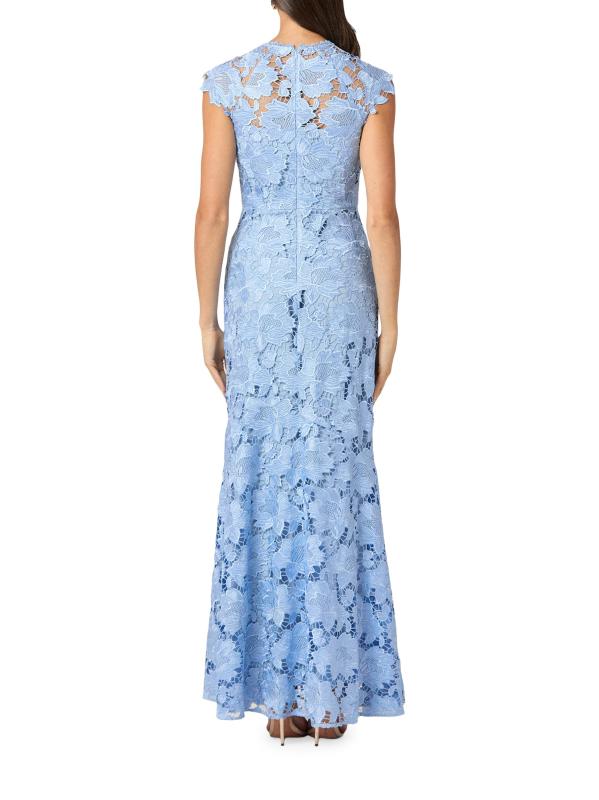 #3: فستان طويل من الدانتيل على شكل رافين - فيستا بلو