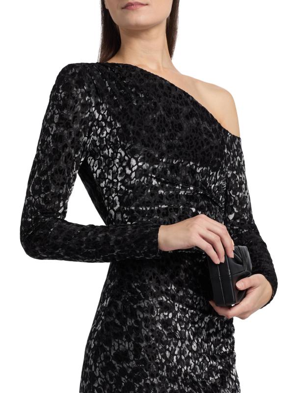 #5: فستان متوسط الطول مخملي من أناستازيا ليوبارد ديفوري - نضوب النمر الأسود