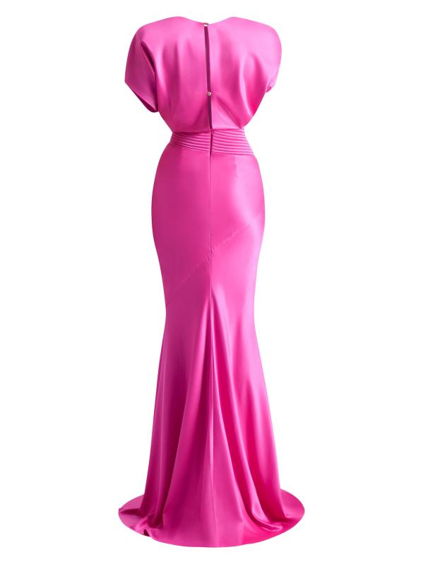 #2: فستان سيجنيتشر بوند - حلوى