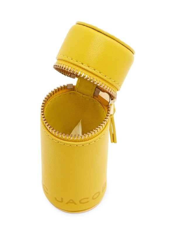 #2: حافظة أحمر الشفاه ذا تشارم - أصفر