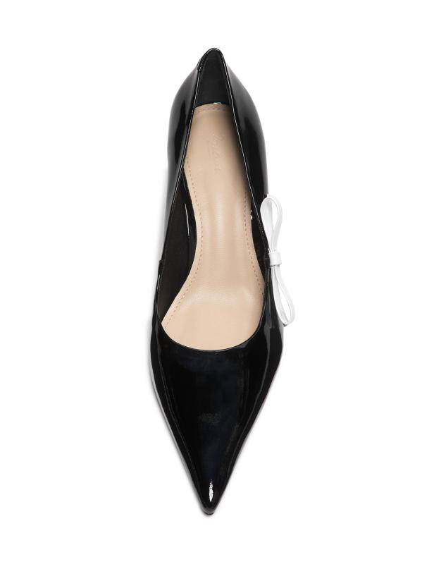 #4: مضخات جلدية حاصلة على براءة اختراع بتفاصيل قوس متباينة مقاس 65 مم - أسود + أبيض