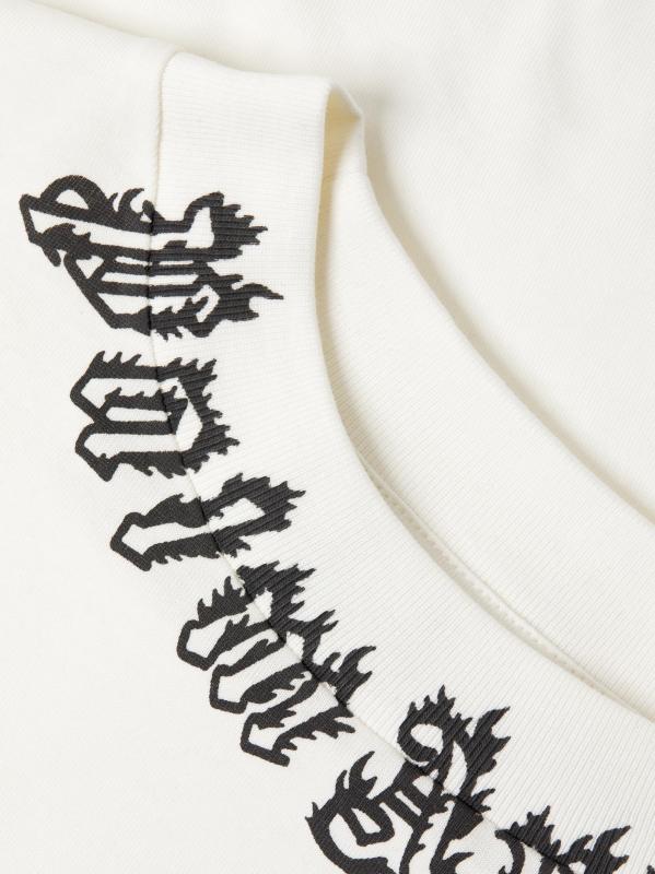 #5: تي شيرت بشعار على شكل رقبة - أوف وايت بلاك