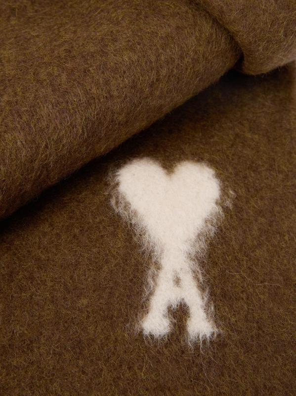 #3: وشاح منسوج من مزيج الألبكة بشعار الماركة - براون