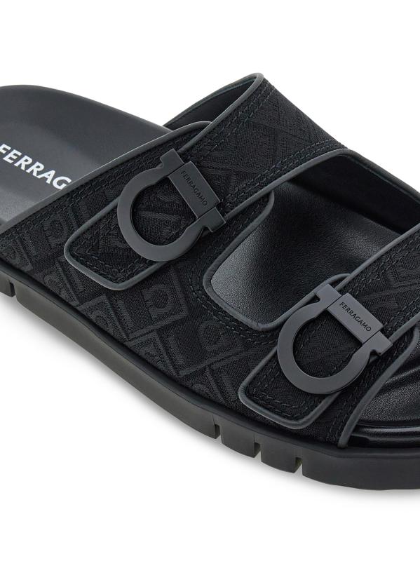 #5: صندل جانسيو سلايد بإبزيم مزدوج من كولي - نيرو