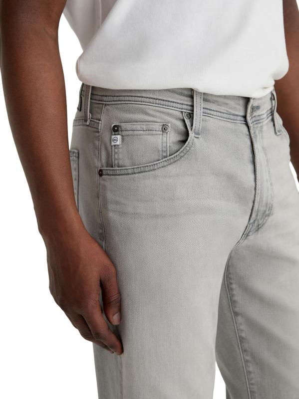 #6: بنطال جينز برستيج مزين بأرجل - شمال