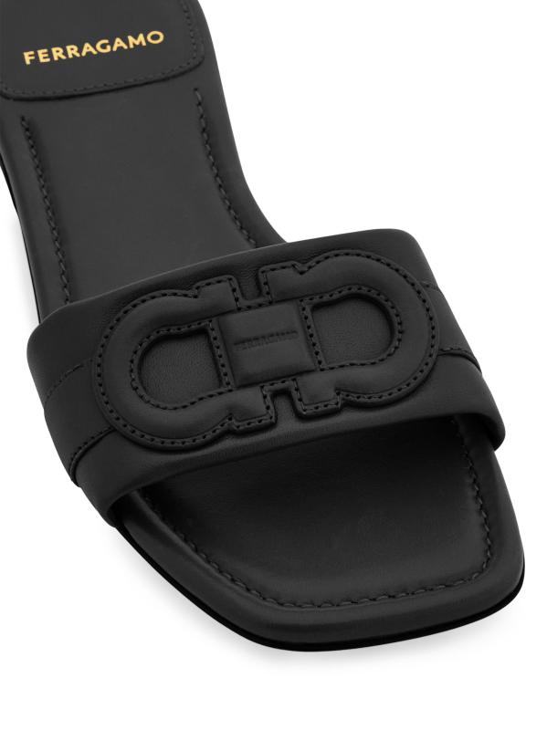 #5: صندل جلدي مبطن بشعار Liss - نيرو