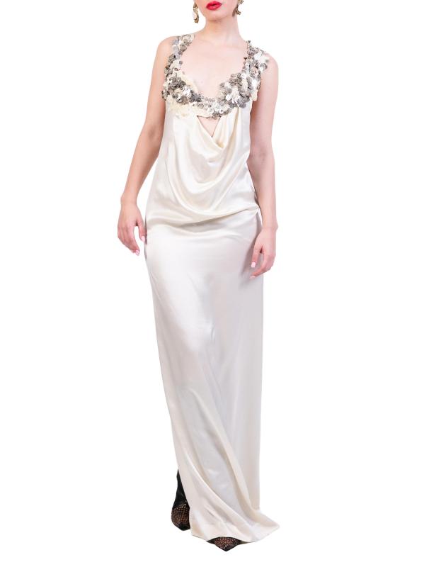 #2: فستان ماكسي من الحرير المطرّز - بيج