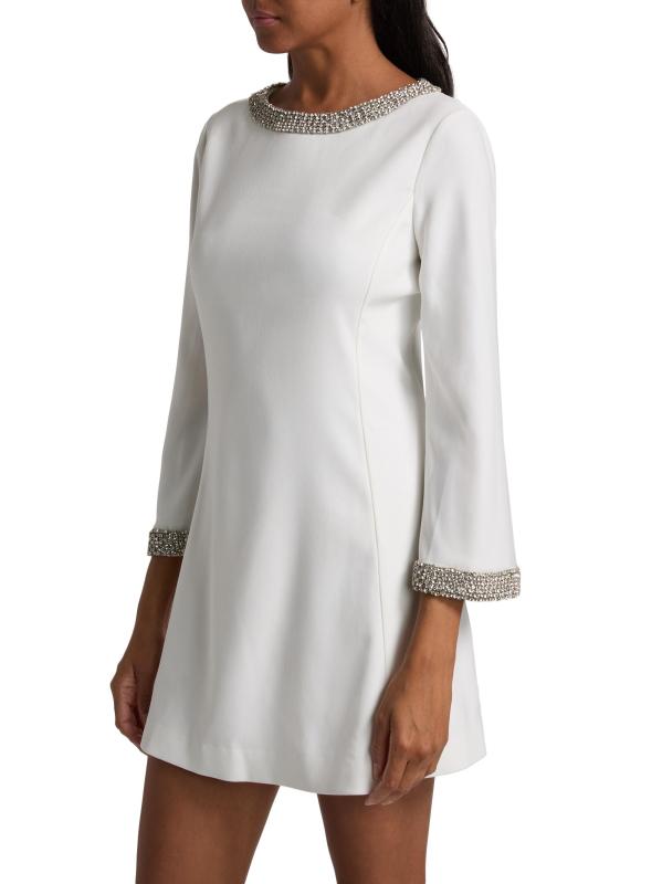 #3: فستان قصير بأكمام على شكل جرس مزين بزخرفة من Mailynn - أوف وايت كريستال