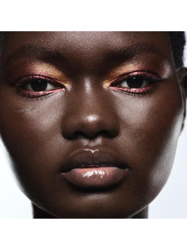 #7: مجموعة ظلال العيون من بيبليوفيليا - NO COLOR