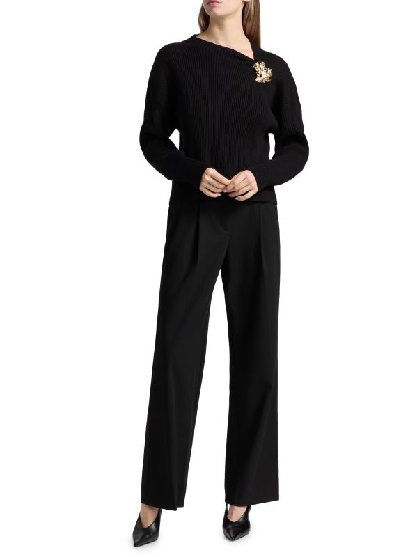 #7: سترة Westie محبوكة بتفاصيل الأزهار - أسود