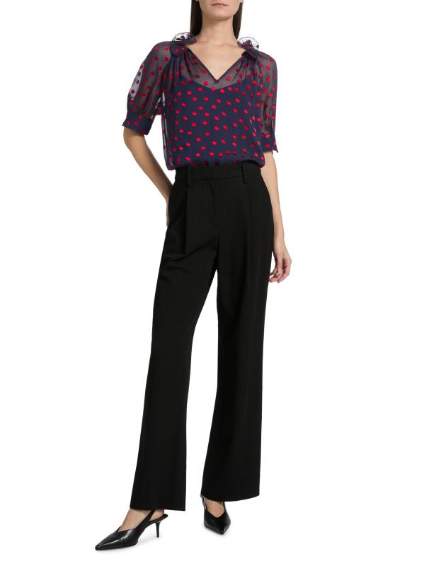 #7: بلوزة جوزي بولكا دوت من الحرير - أحمر داكن لامع