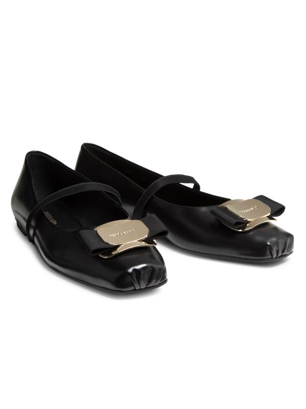 【FERRAGAMO】ジーナレザーバレエフラット Ferragamo - ジーナ・レザー・バレエ・フラット をオンライン