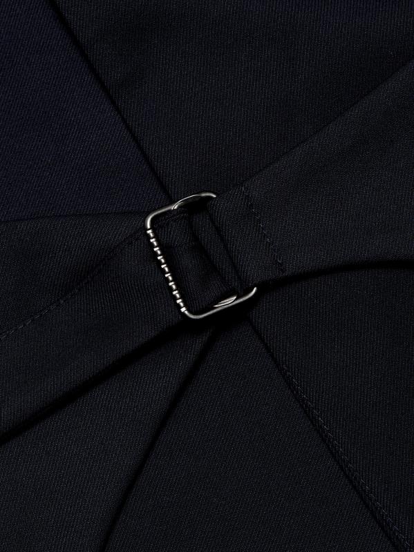 #6: جاكيت Missing Blazer بفتحة من الخلف وأكمام قصيرة - أزرق داكن