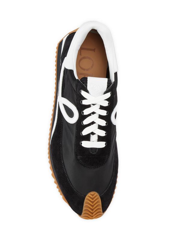 #4: حذاء فلو رانر - أسود + أبيض